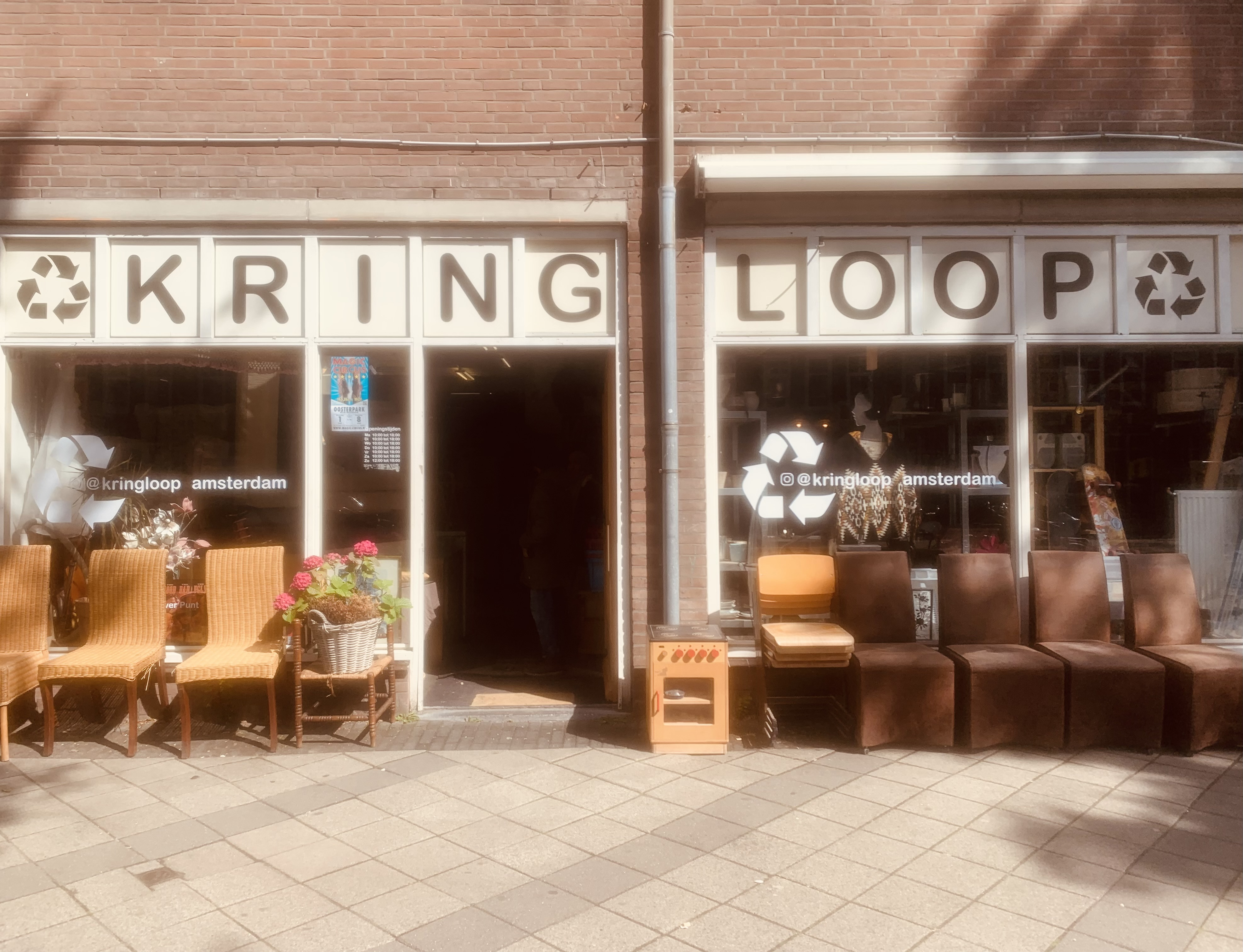 Kringloopwinkel buiten gemeente amsterdam wieke braat